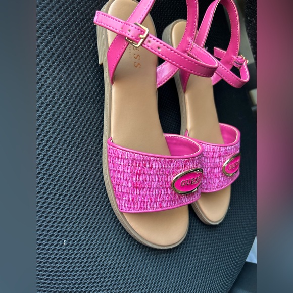 Cute Brand new GUESS SANDALS WOMENS - Picture 3 of 8